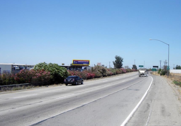 Location photo for Golden State Hwy (Bakersfield)