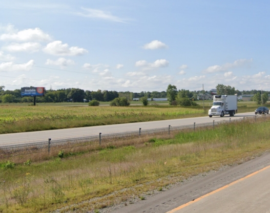 USH 41 2 mi n/o Little Rapids Rd E/S, N/F Media