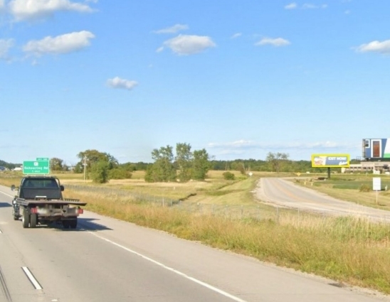 USH 41 2 mi n/o Little Rapids Rd E/S, S/F Media