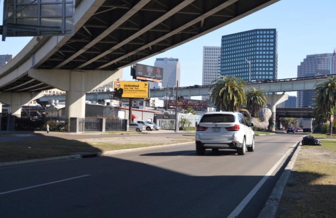 Location photo for Poydras St. @ South Claiborne Ave.