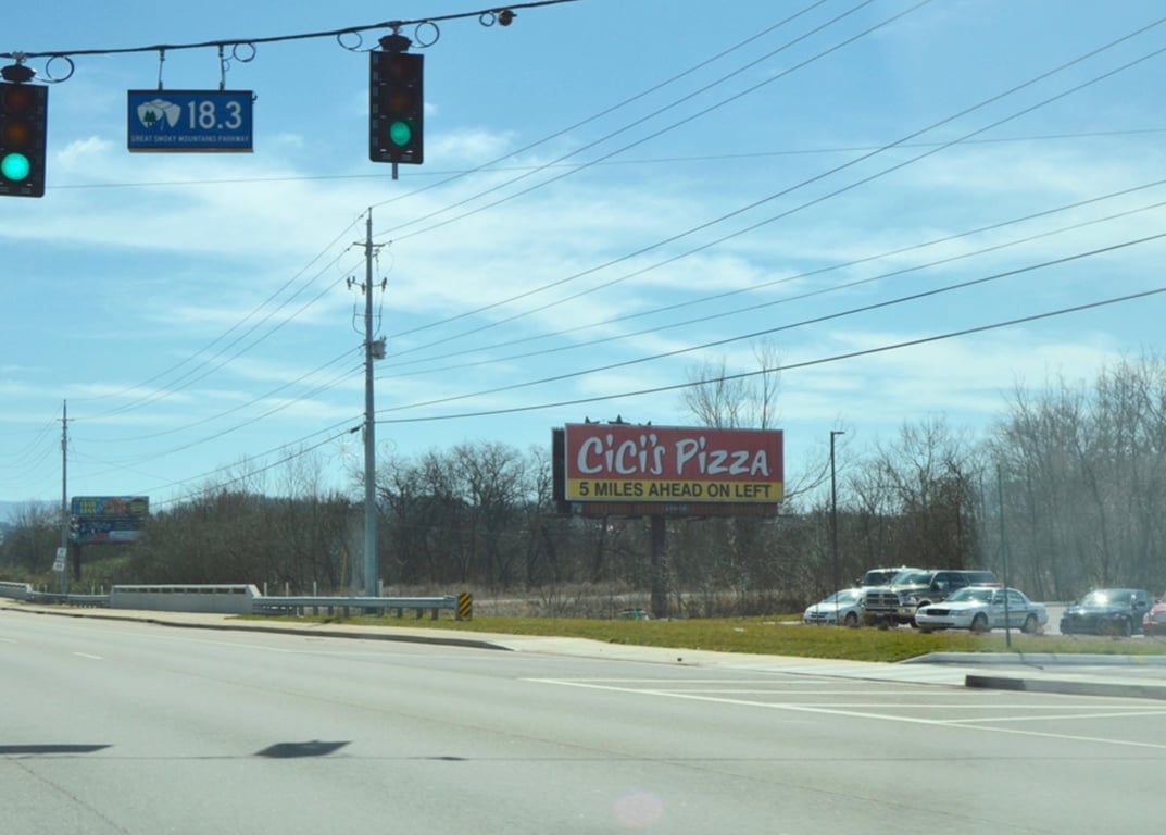 TN 66 @ DOUGLAS DAM RD WS FN TRI-V Media