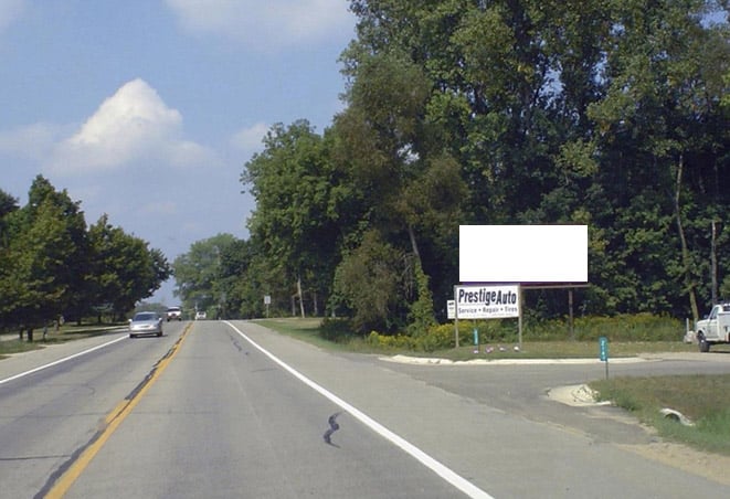 M-37 .6 mi N/O M-79 (S/O Hastings) ES F/S Media