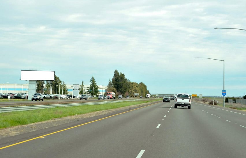 E/S I-5 1 mi S/O Main Street F/W Media