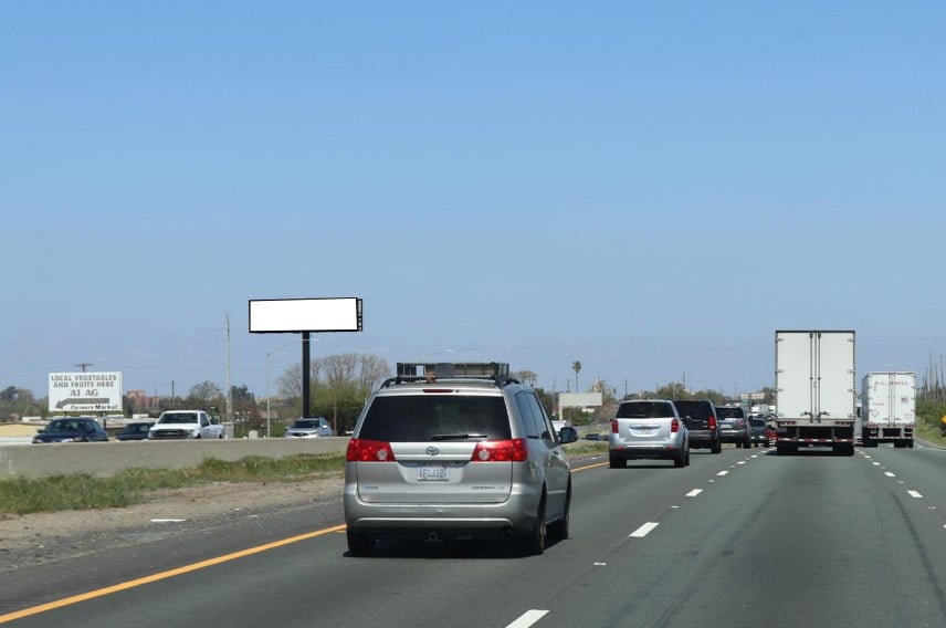 W/L I-5 1270' N/O Roth Rd F/S Media