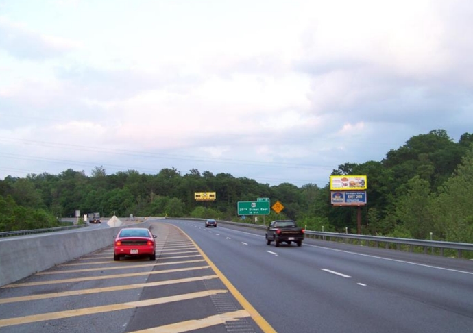 I-64 29TH ST. EXIT HTN. WV. F/W Media