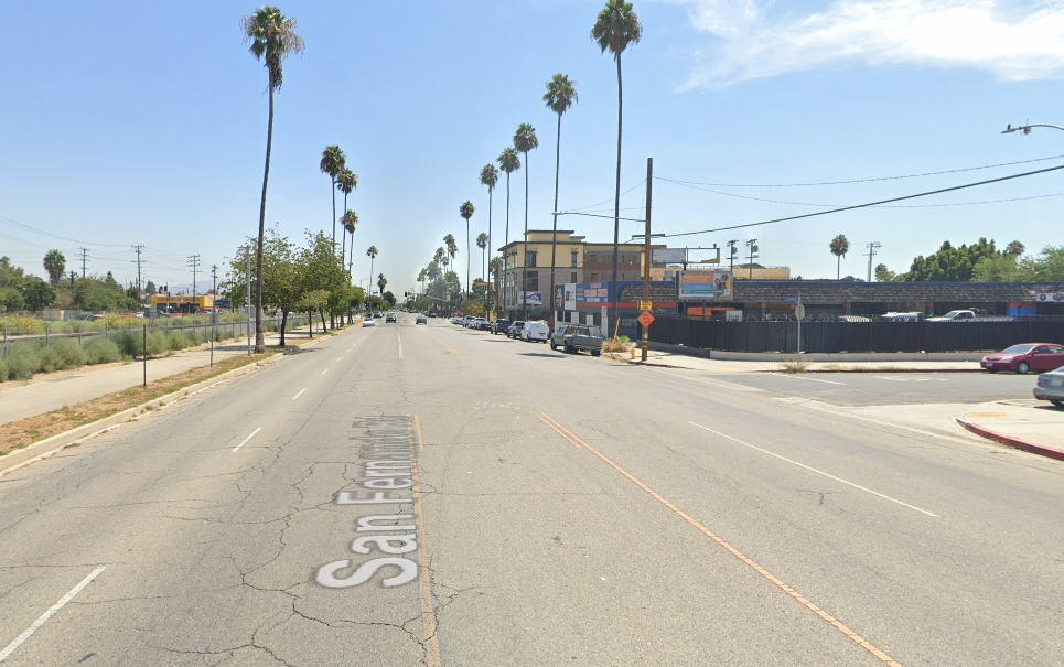 SAN FERNANDO RD WL 148F S/O GARBER ST NF Media