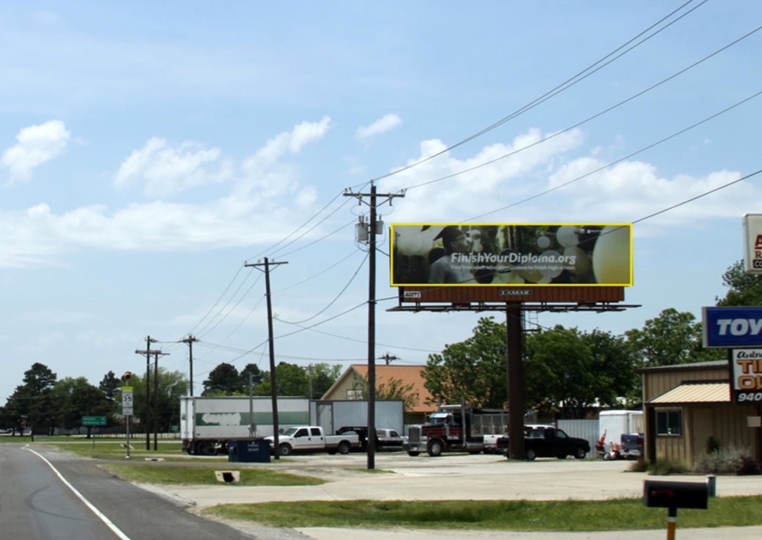 Location photo for US-377 near Chaparral Memorial Stadium (Pilot Point)