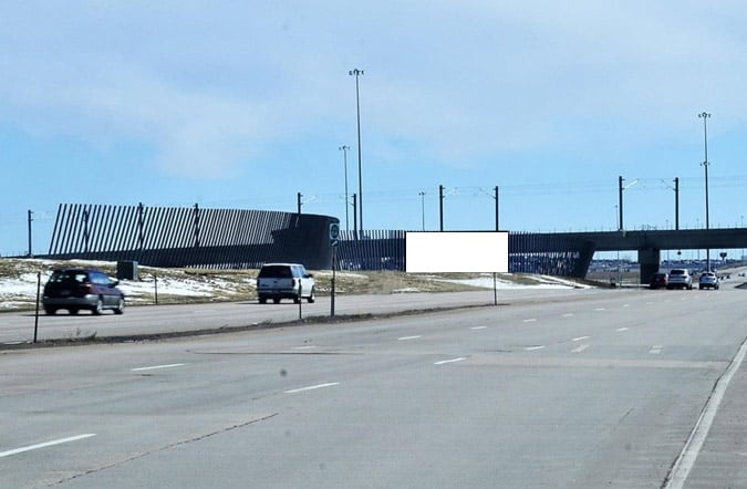 C/L Pena Blvd. .57 mi E/O E-470 F/W Media