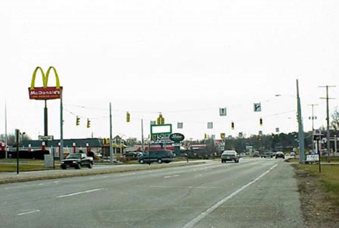 Location photo for Upper Valley Pike near Forest Lake Fishing and Camping (Springfield)