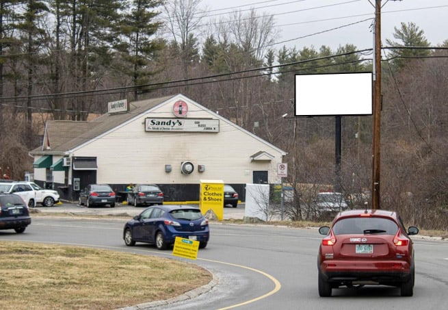 E/S Massabesic Circle 1000’ s/o Rt.101, F/W F/W Media