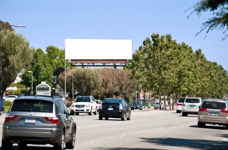 De Anza 140 ft S/O Rollingdel W/S F/S Media