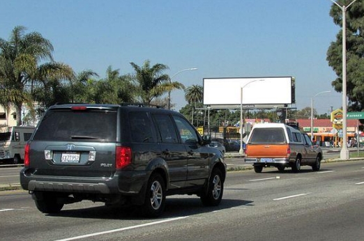 Location photo for S Vermont Ave near Florence / Vermont, South Los Angeles (Los Angeles)
