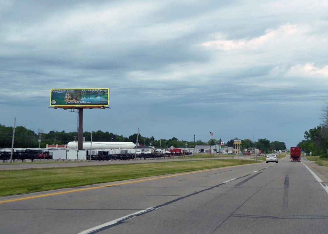 US-127 .4 MI S/O HYDE RD W/S F/S Media