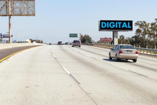 Location photo for Harbor Commercial Center (Carson)