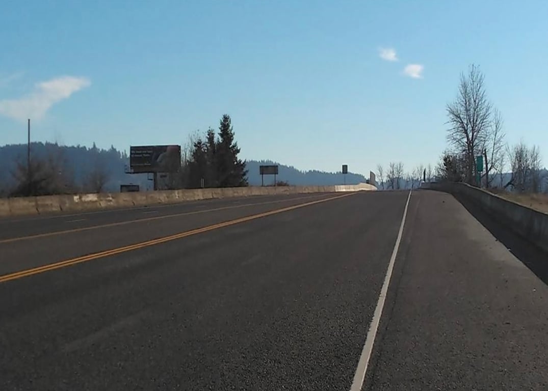 Location photo for E/S of Danebo N of Pacific St (Eugene)