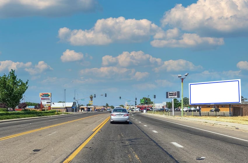 Yosemite Prkwy 150 ft E/O 21St N/S F/E Media