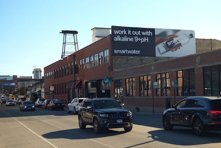 Location photo for N Halsted St near Dog. Hotel | Daycare, Goose Island (Chicago)