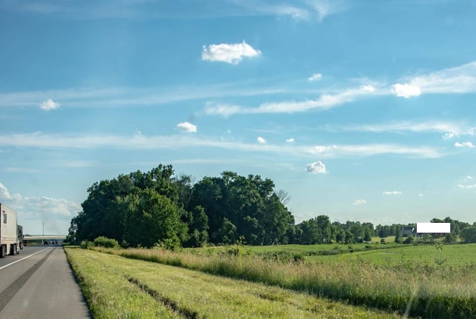 w/s I-71, 6.2 N Delaware Rt.37 ex F/N Media