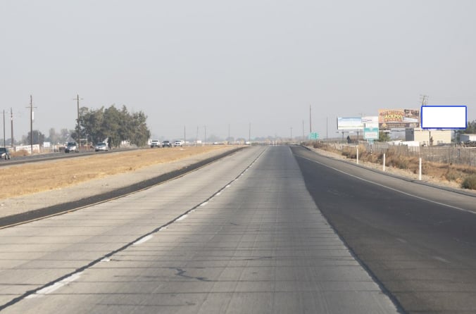 Location photo for Azusa Ave near Dos Palos Y Cash Market (to Merced) (Dos Palos)