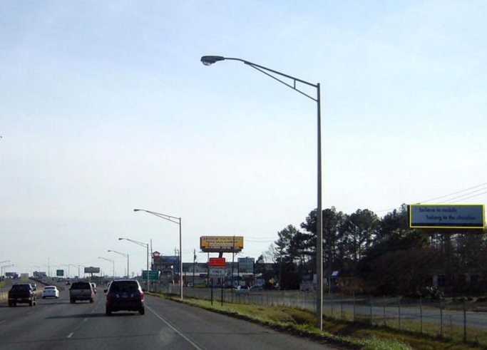 W/S I-65 2ND S/O AIRPORT BLVD F/N Media