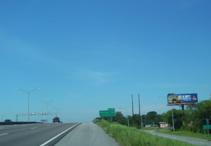 N/S I-10 400' E/O DUVAL F/NE Media