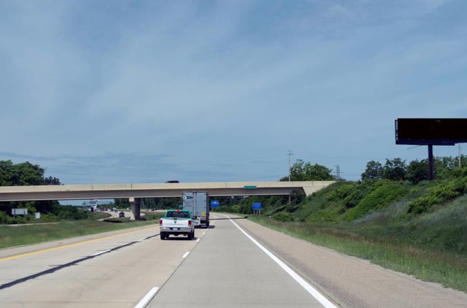 Location photo for M-6 1.2 mi W/O US-131 NS F/E
