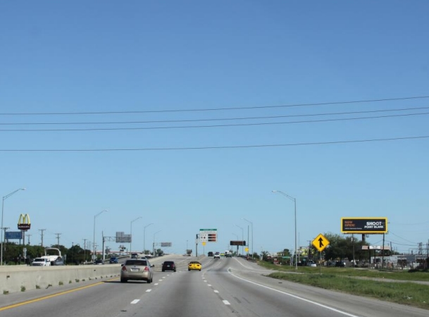I-35E @ S/E SANDY LAKE/WHITLOCK EXIT E/S Media