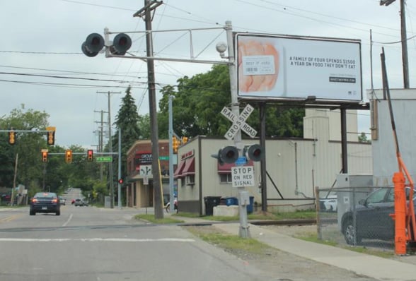 Location photo for S Main St near BTC - Fourth Ave Stop 1 (Ann Arbor)