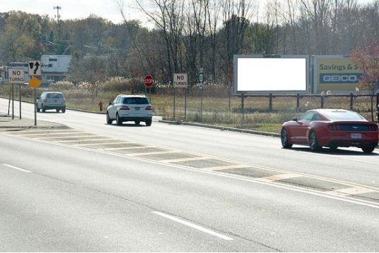 Location photo for NY-303 near Tackamack North Park (Blauvelt)