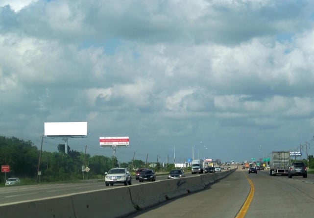 Location photo for E Freeway Service Rd near Lee College McNair Center (Baytown)