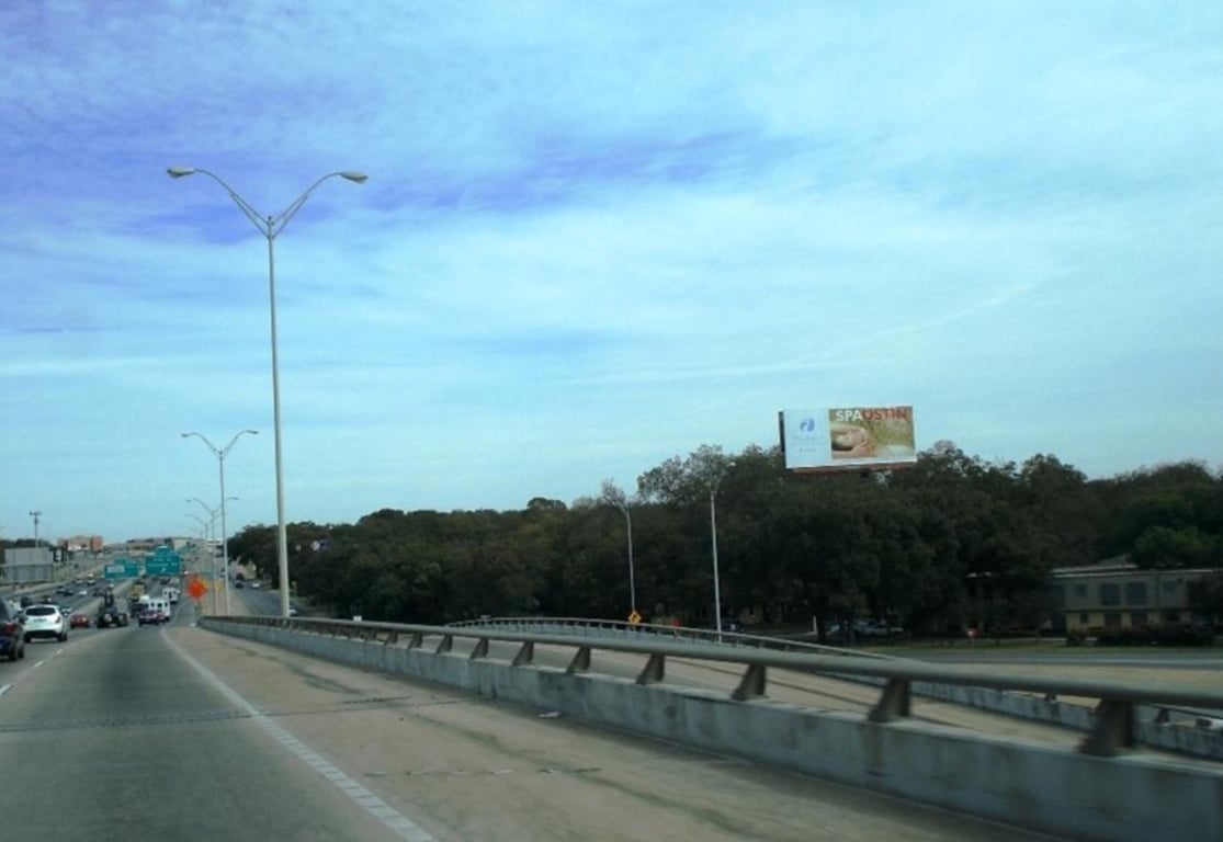 Location photo for Fernwood Rd near Concorde Center, Upper Boggy Creek (Austin)