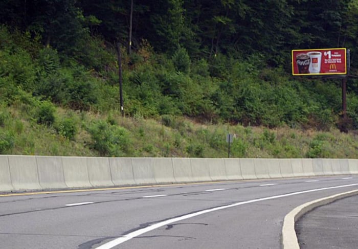 RT 61 N/O SEVEN STARS RD ES F/N Media