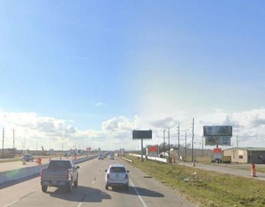 I-10/ .9 mi E/O FM 3180/ Baytown-Top Face Media