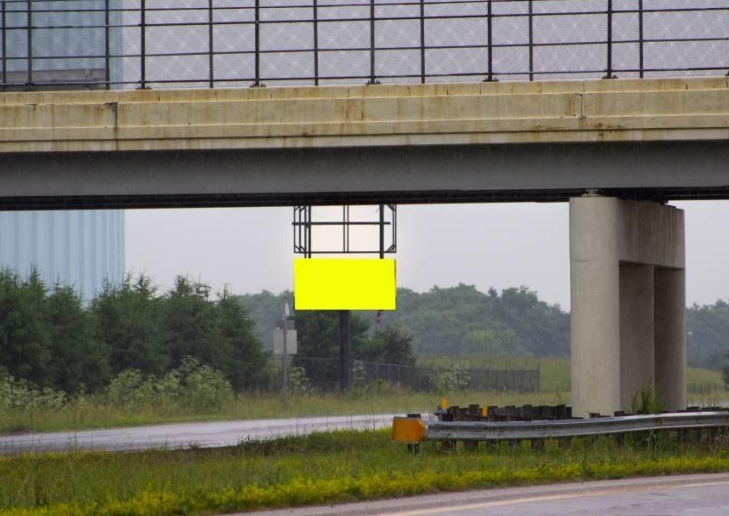 Visible to traffic heading to and from Xenia and Dayton. Media