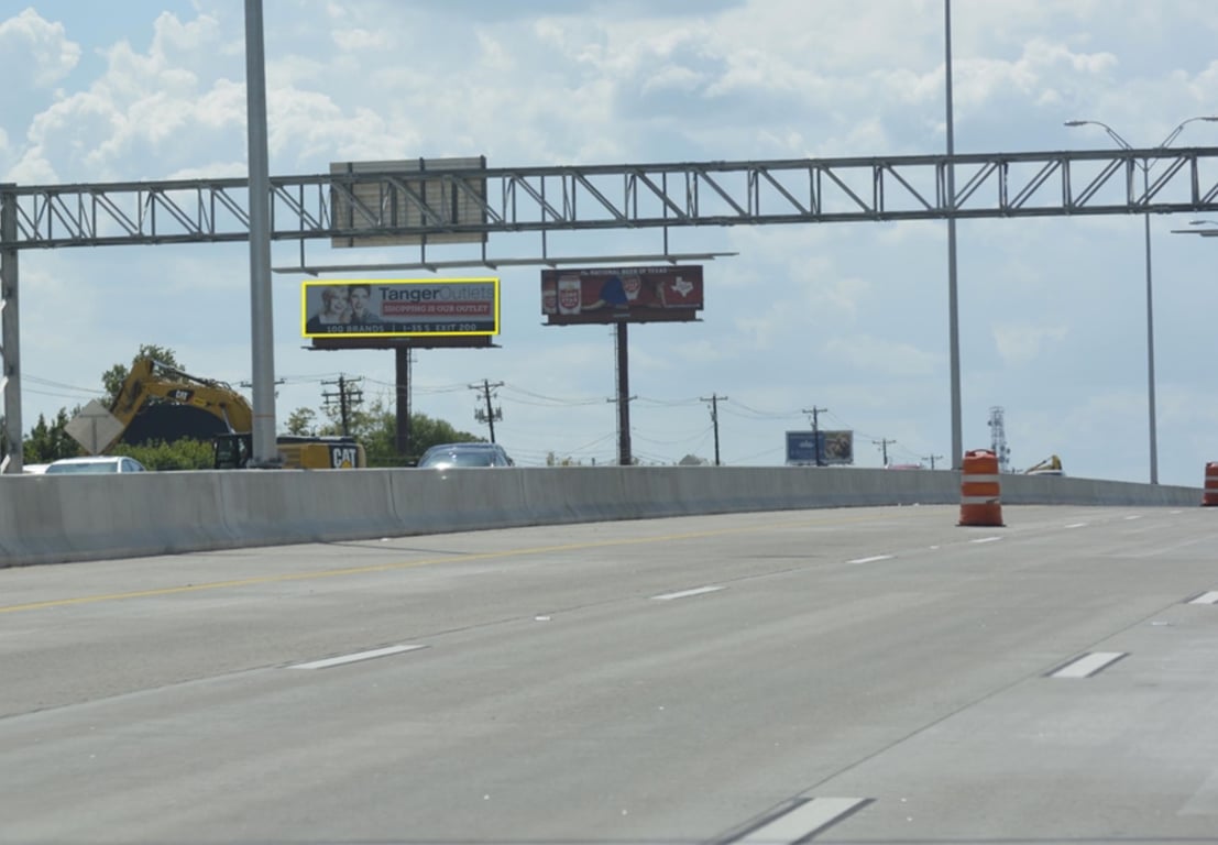 Location photo for Service Rd near Riverside/Yellow Jacket, Southeast (Austin)