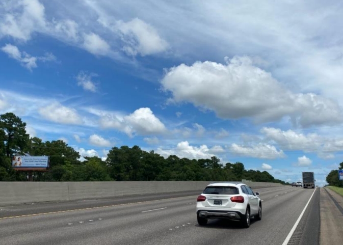 N/S I-12 1.2 MILES W/O HWY 11 (1) F/W Media