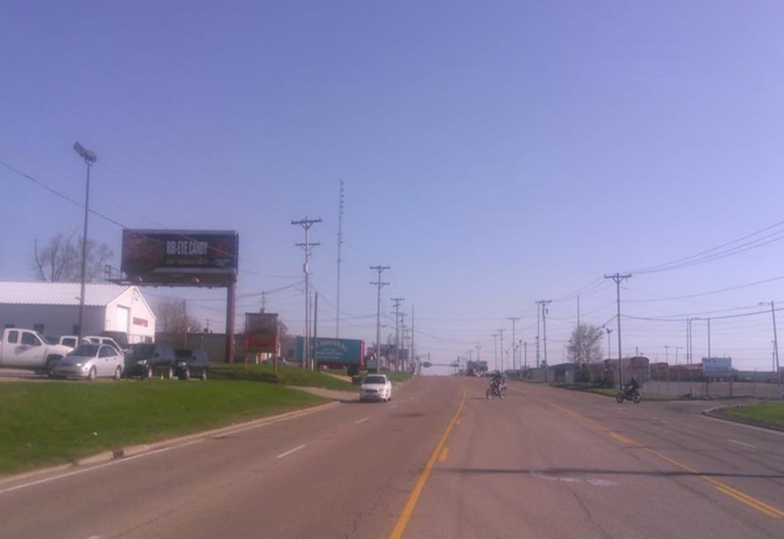 Dirksen Pkwy 1/4 N/O Cook St. N/F Media