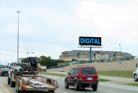 Location photo for W Road to Six Flags St near Gibbins Park, Central Arlington (Arlington)