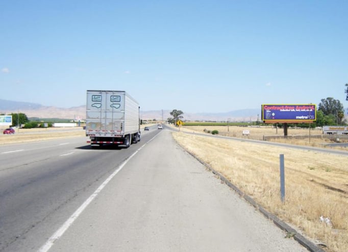 SL HWY 58 500' E/O WEEDPATCH HWY Media