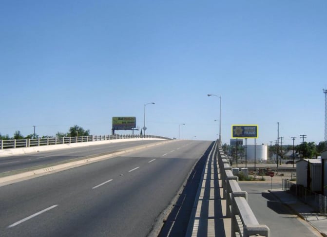 EL BEALE 1400' S/O MONTEREY (S/O RR TRKS Media