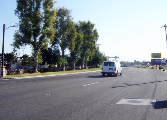 SL NILES 900' E/O MORNING DR. (TR) Media