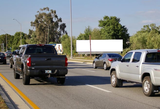 Us-301 .30 mi S/O Desoto Rd E/S F/S Media