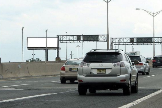 Location photo for Doremus Ave near Wilson Ave at Hyatt Ave (Newark)