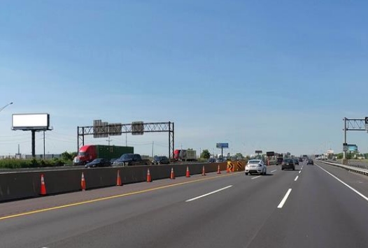 Location photo for I-95/NJ Tpk ES 2mi N/O Exit 12 F/N - 2