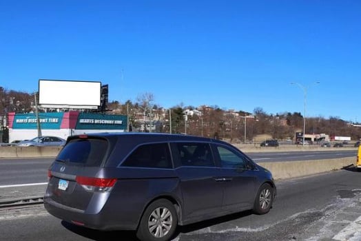 Location photo for Central Park Ave near Cross County Center @ Macys w Lane, Dunwoodie (Yonkers)