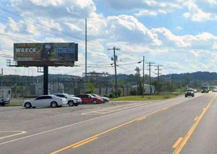 SR 66, 460 ft N/O SR 70, N/F Media