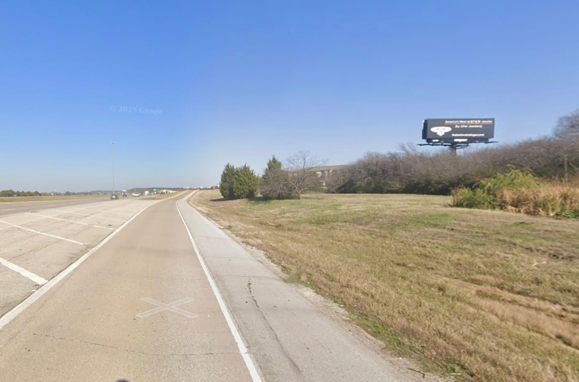 Location photo for TX-408 Spur near Grady Niblo Park (Dallas)