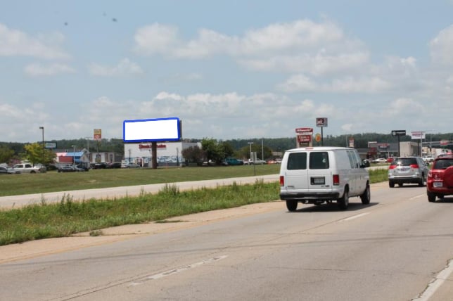 Location photo for Maple Valley Dr near Sherry's Clean Sweep LLC (Farmington)