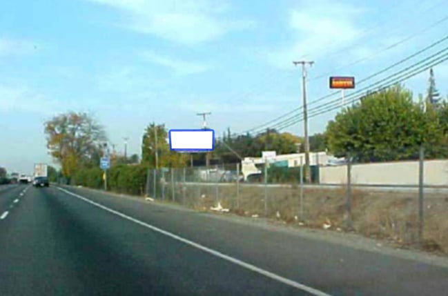 Es Hwy 99 150 ft S/O Hildreth, Stockton F/S Media