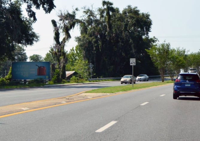 Location photo for NW Texas Ave near Northeast Aggie Avenue (Lake City)